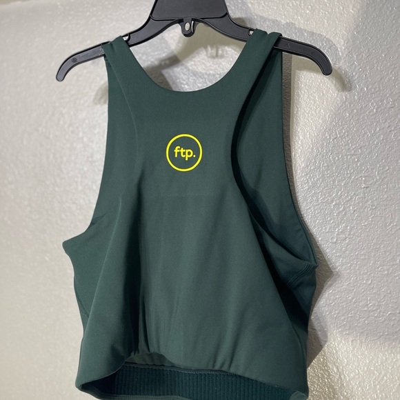 Girlfriend Collective Milo Racerback Green Athletic Sports Bra -  Size S - Picture 3 of 4